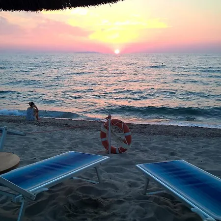 Casa 10 Da Georgette - Affitti Brevi Italia *