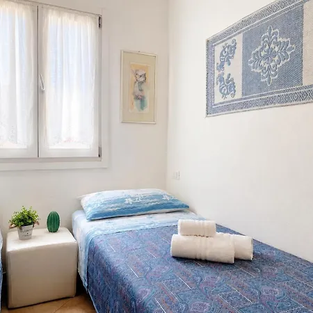 Casa 10 Da Georgette - Affitti Brevi Italia ואלדוריה